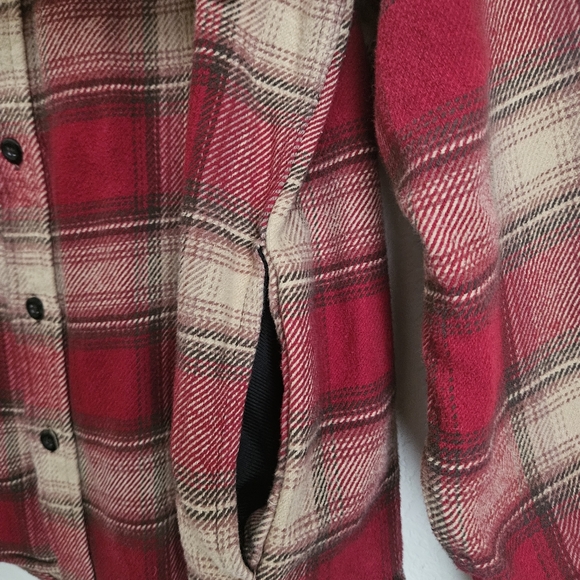 Orvis Plaid Button Down Flannel - Picture 5 of 5